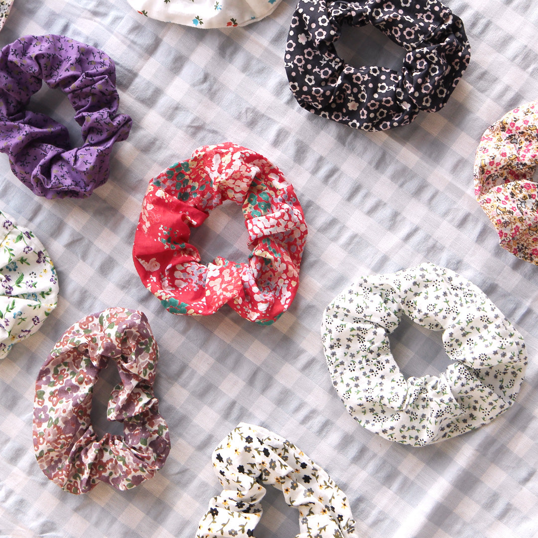 Scrunchie *Flower Red Blue - Lili Pepper