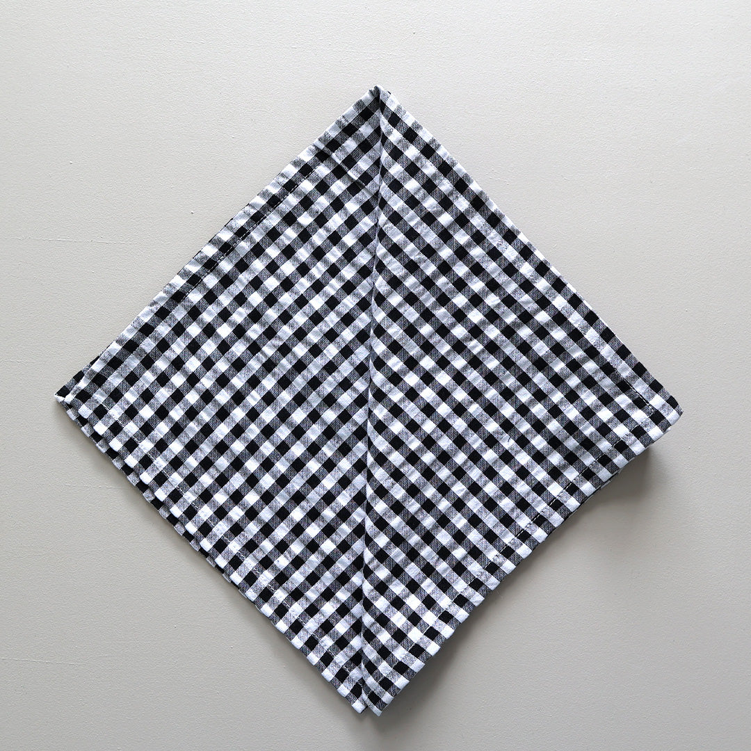 Napkin *Check Black and White
