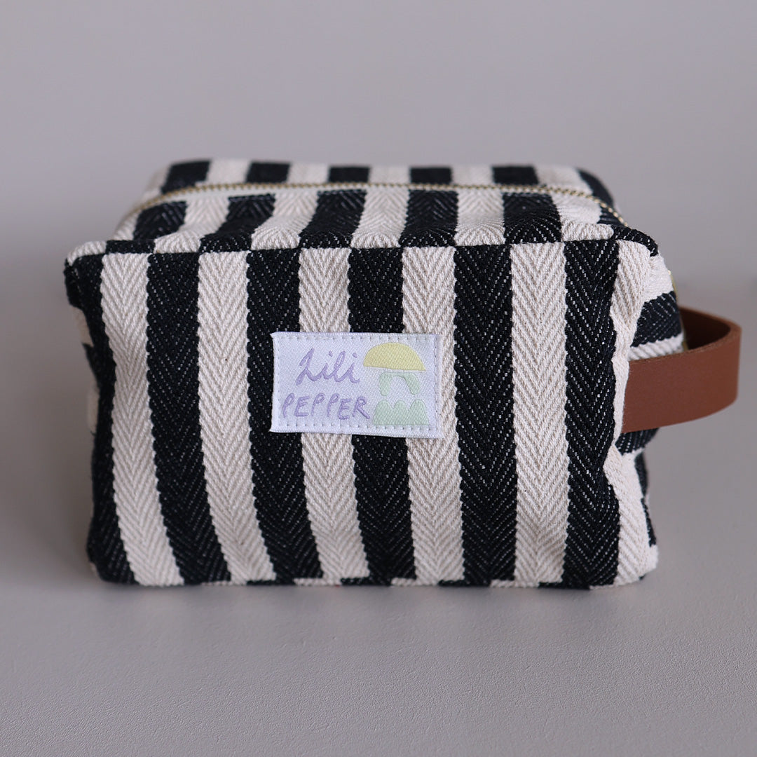 Pouch *Black Stripe