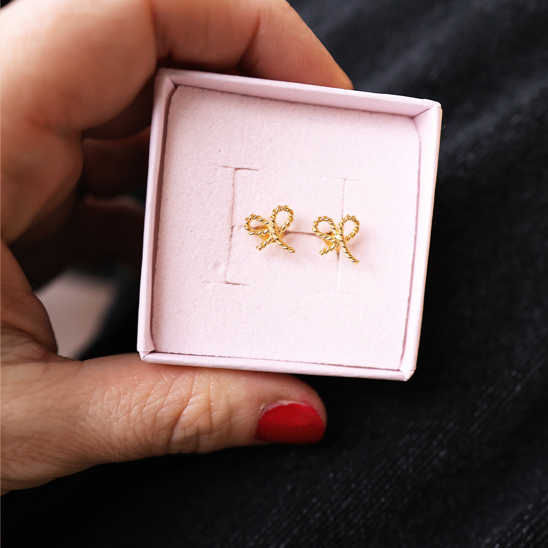 Ear studs *Bow gold-plated