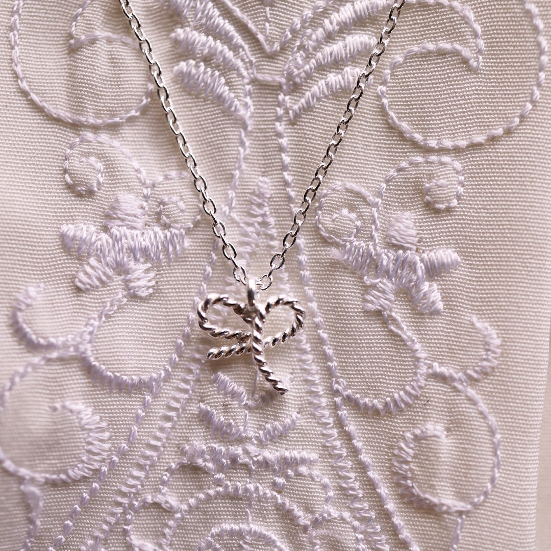 Necklace *Bow silver