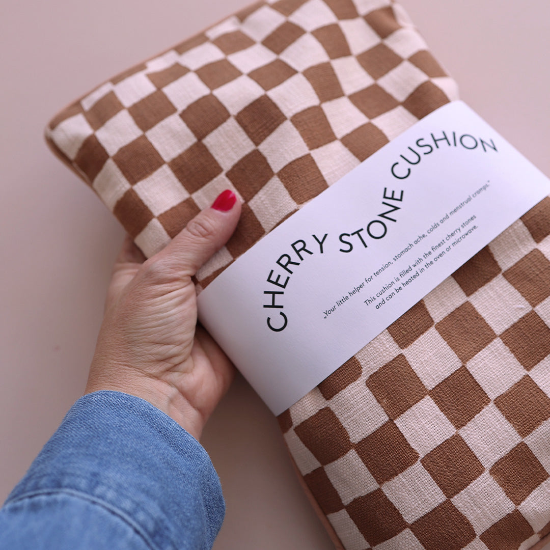 Cherry stone pillow *Check Ginger