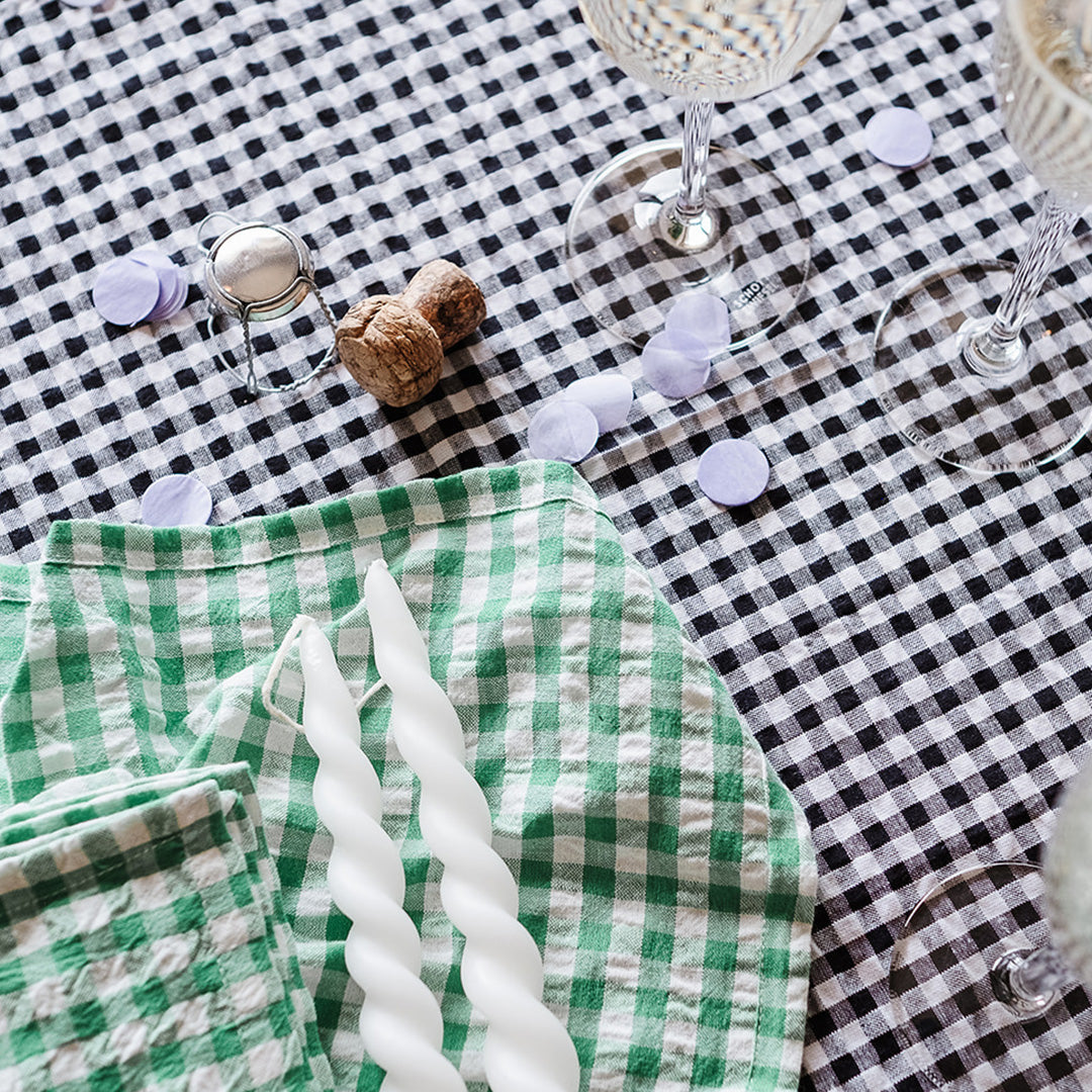 Napkin *Check Black and White