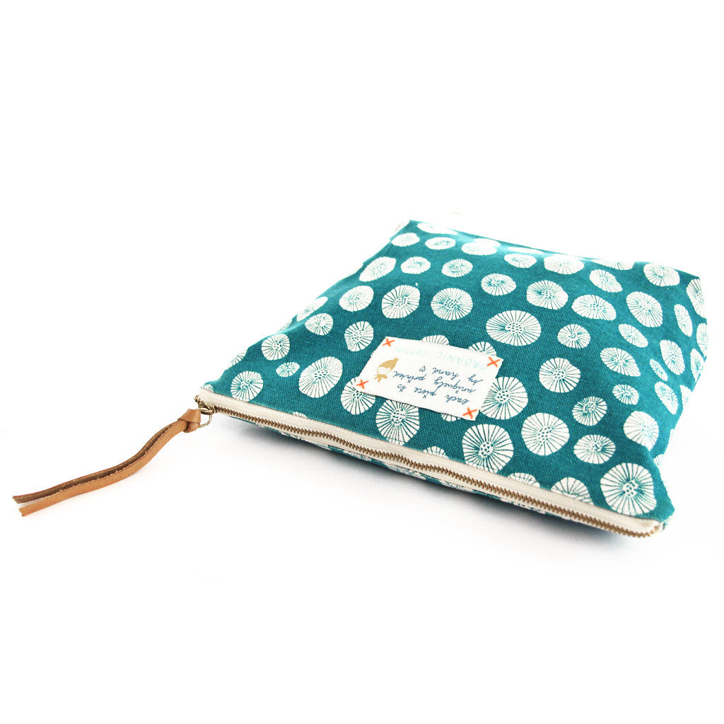 *My green daisy* Organic Cotton Pouch - Lili Pepper