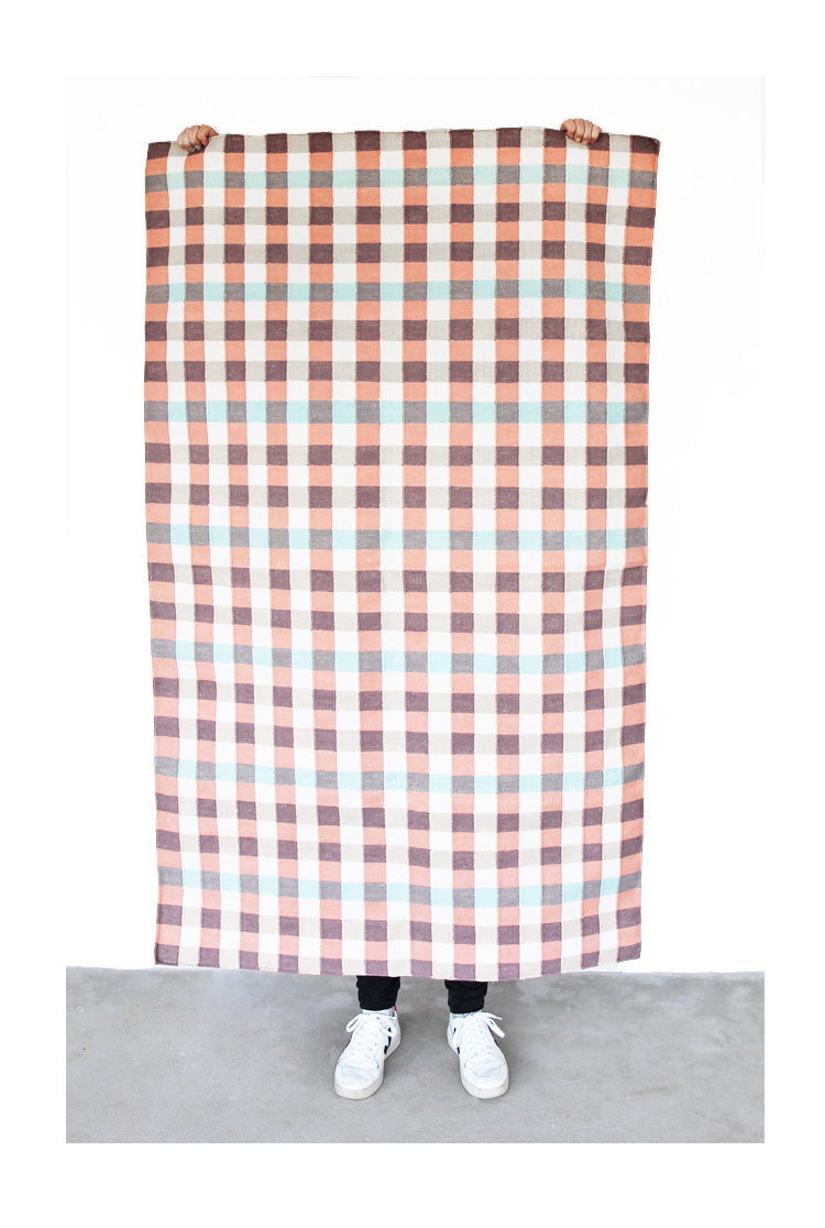 Handwoven rug *CHECK ROSE