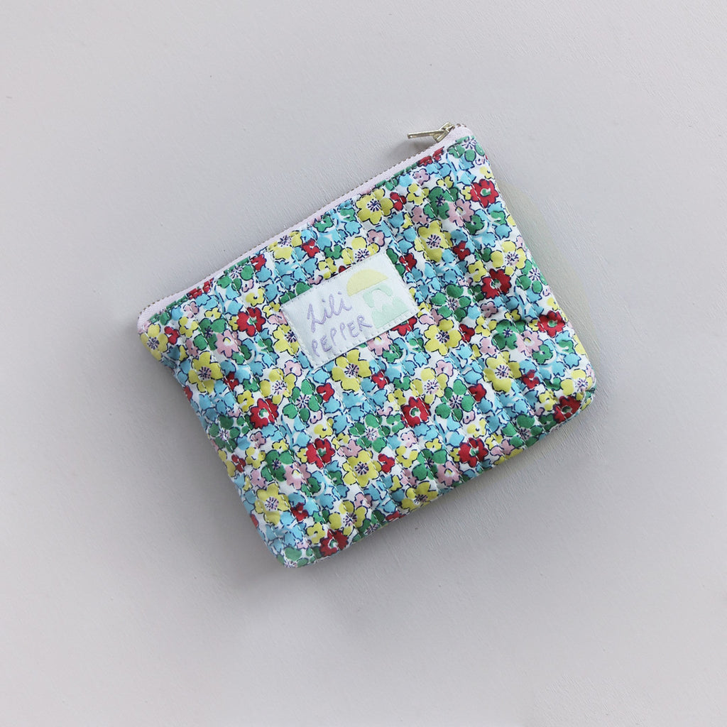 Mini quilted Pouch *Flowers Multi