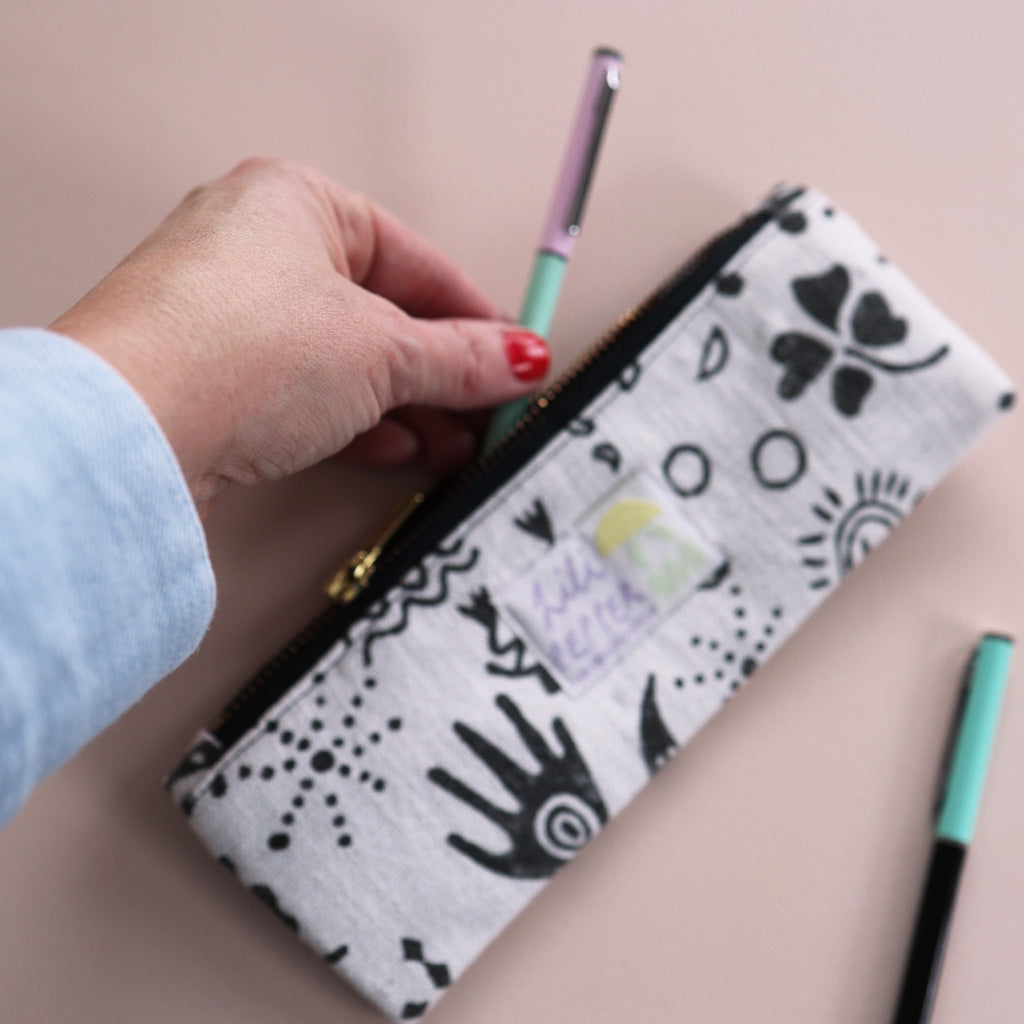 Blockprint pencil pouch *Cosmic