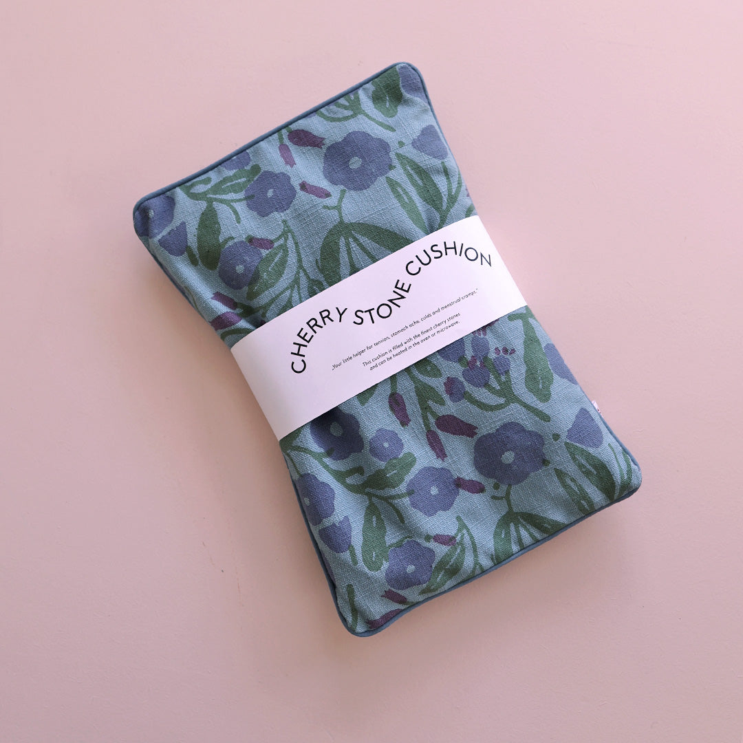 Kirschkernkissen *Floral Blue