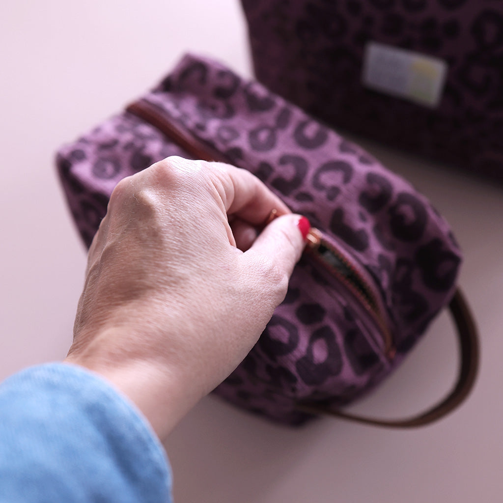 Blockprint Necessaire *Leo Purple