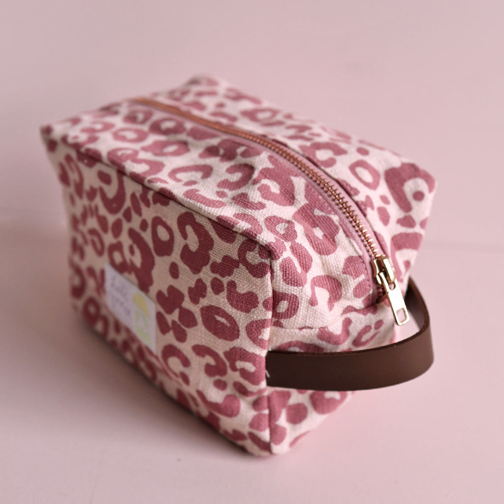 Blockprint Necessaire *Leo Pink